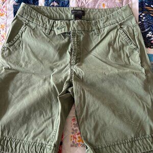 Banana Republic Factory, 8, Bermuda Shorts